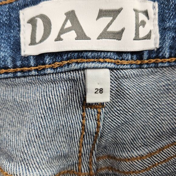 Daze Women’s Far Out High Rise Wide Leg Jeans Size 28 Light Wash Retro Flare - Picture 8 of 10